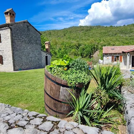 Peaceful Ida&mirko In Nature With Private Pool Villa