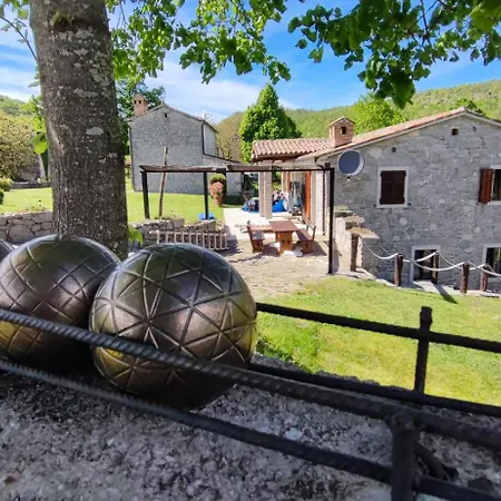 Peaceful Ida&mirko In Nature With Private Pool