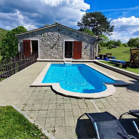 Peaceful Ida&mirko In Nature With Private Pool ヴィラ